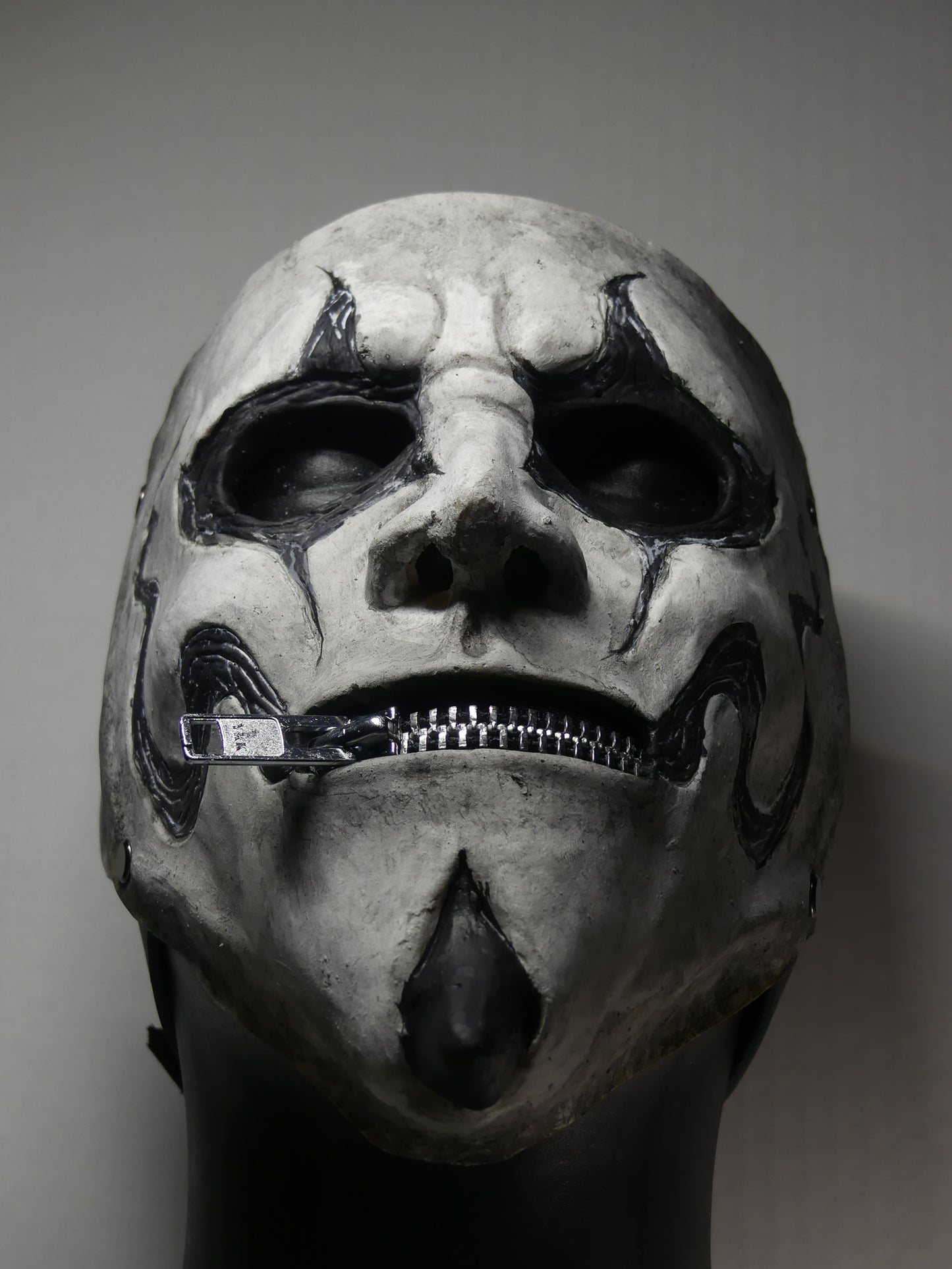 Jester | Monochrome Variant |